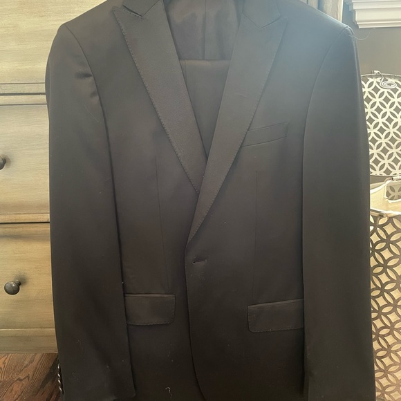 Mens Hugo Boss Tuxedo size 38R - Picture 7 of 7